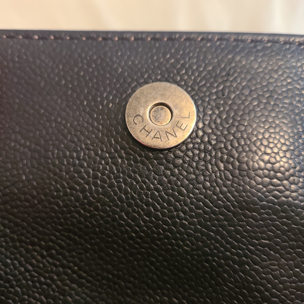 Vintage Chanel Executive Black Caviar Silver Hardware Tote - Picture 13 of 16
